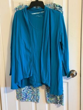 EUC~Woman’s 3 Piece XL Blue Floral Heavenly Soft Pajama Set By Carole Hochman